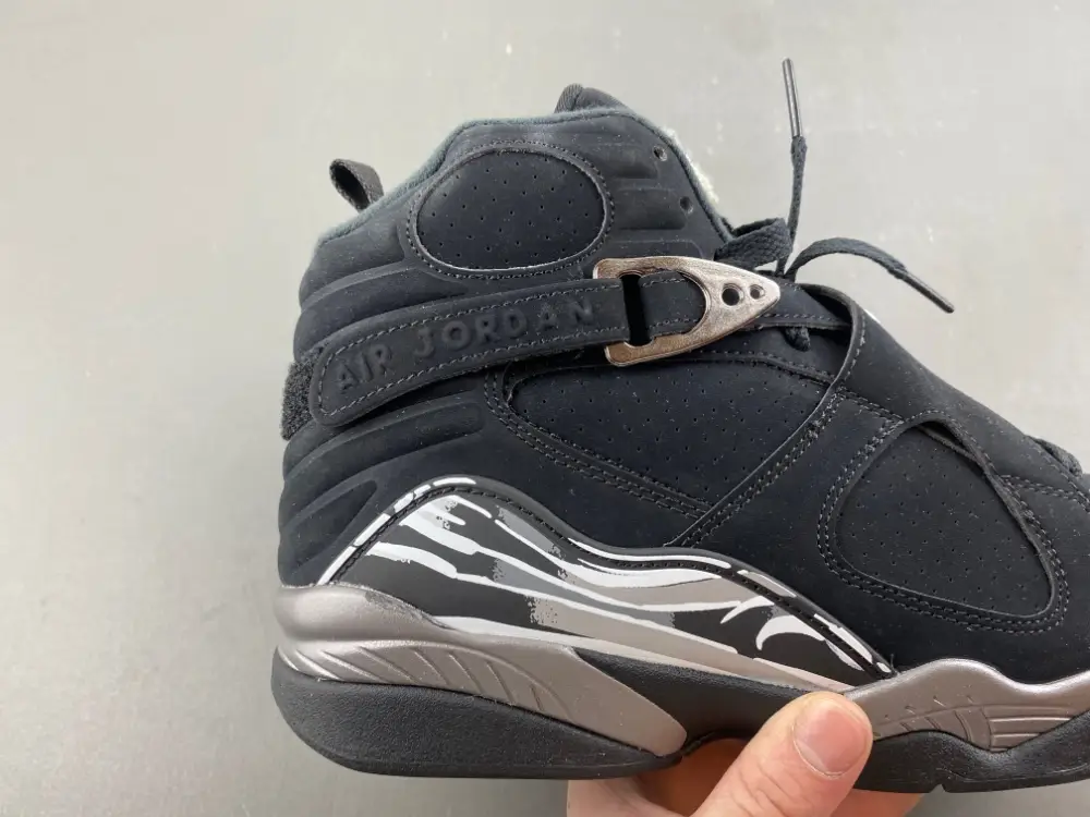 Air Jordan 8 