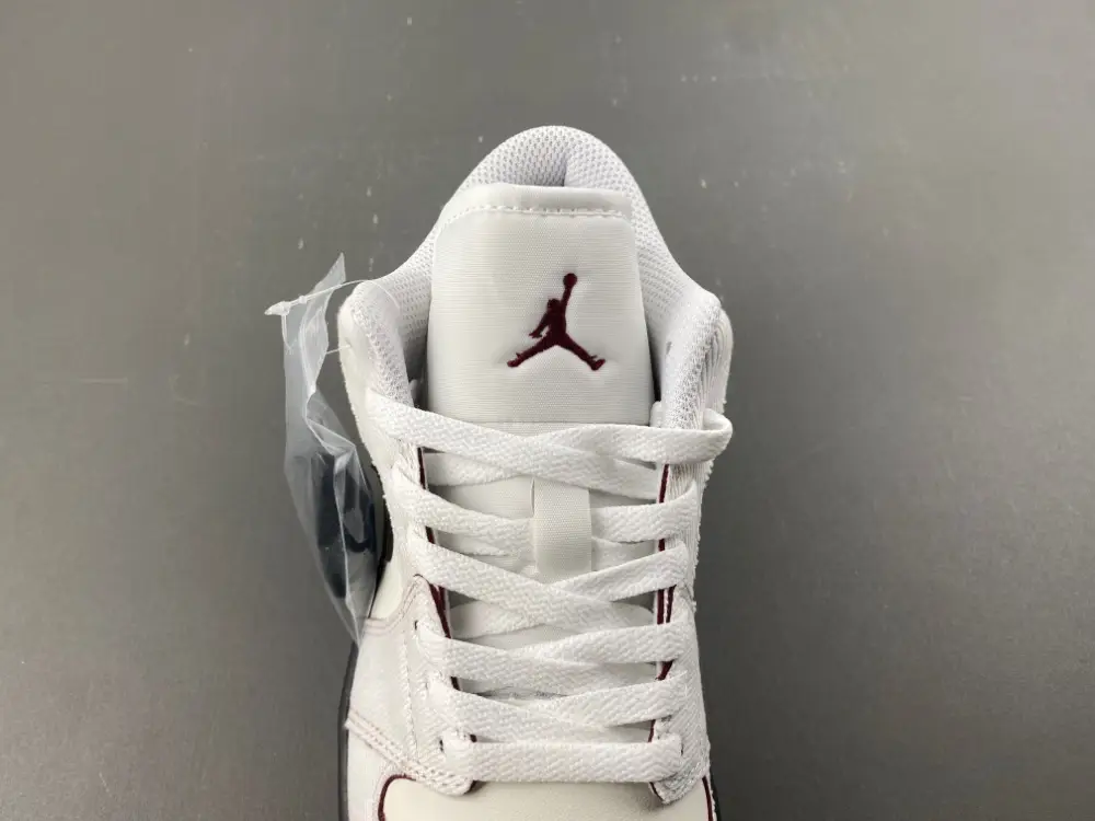Air Jordan 1 Low 