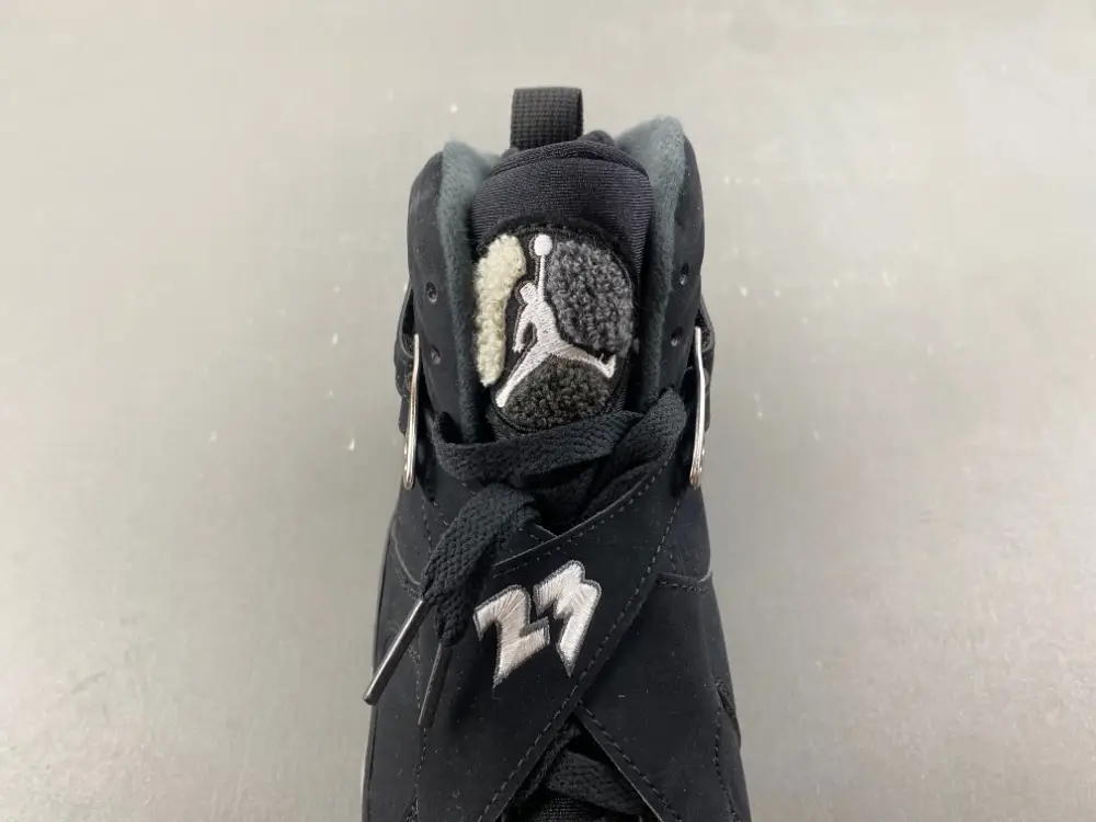 Air Jordan 8 