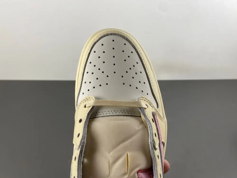 Travis Scott x Air Jordan 1 Low OG Shy Pink 