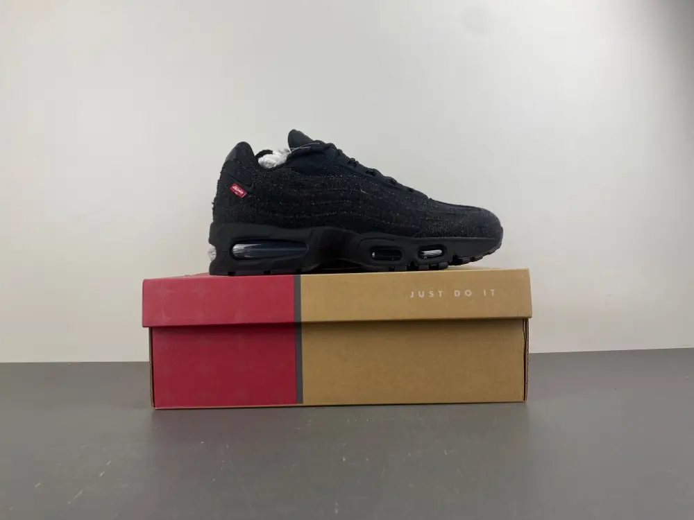 Air Max 95 x Levi's® Black 