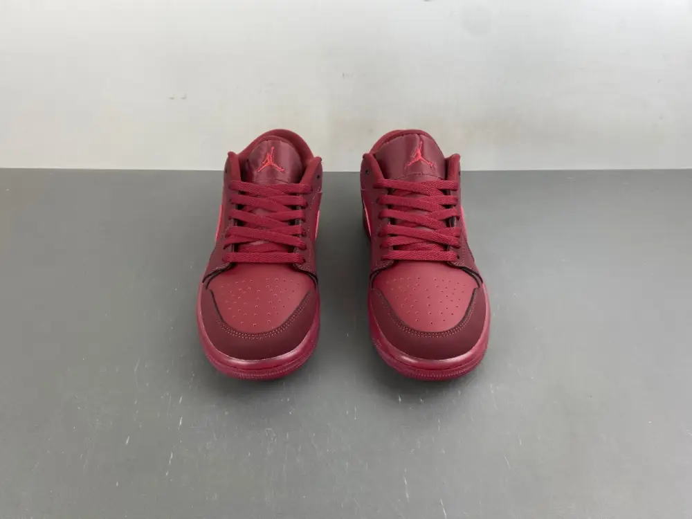 Air Jordan 1 Low 