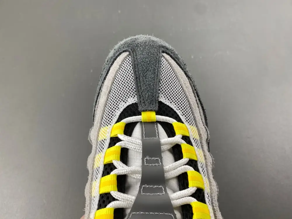 Undefeated x Nike Air Max 95  Air Max 