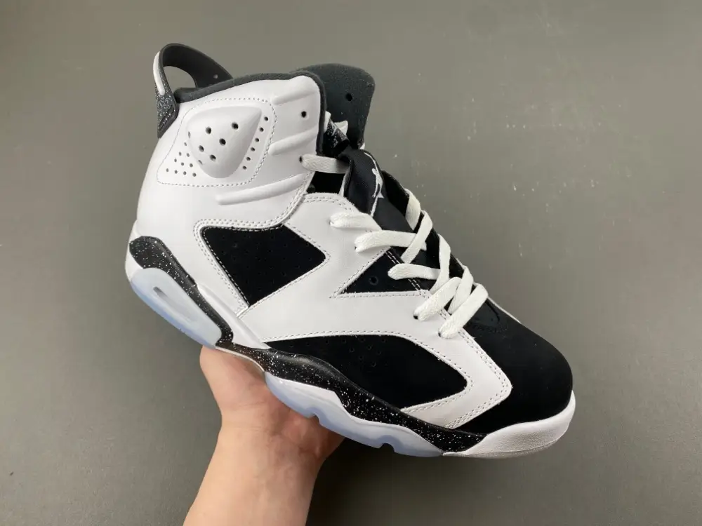 Air Jordan 6 'Oreo' 