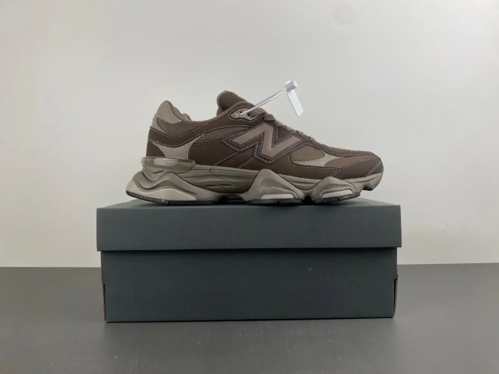 New Balance 9060 ' 