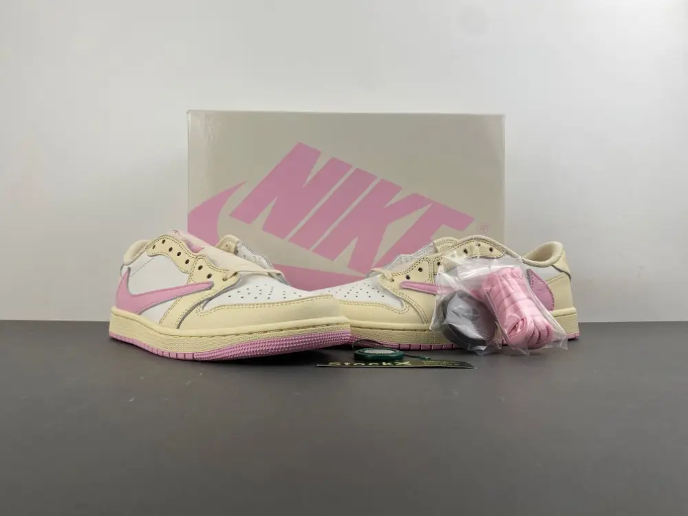 Travis Scott x Air Jordan 1 Low OG Shy Pink  BEE573