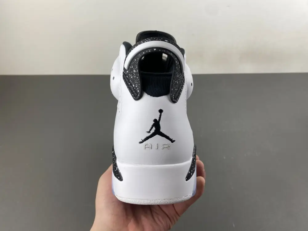 Air Jordan 6 'Oreo' 