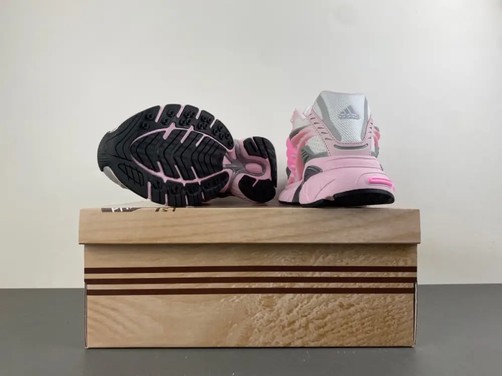 adidas Wmns Adistar XLG 2.0 