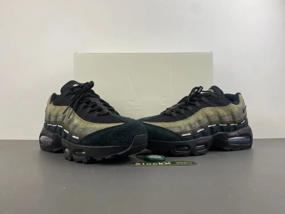 Undefeated x Air Max 95 