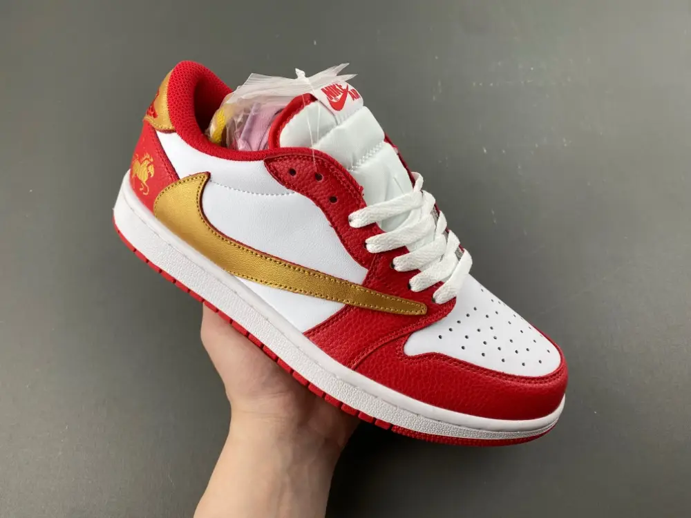Travis Scott x Air Jordan 1 Low 