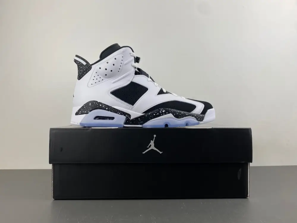 Air Jordan 6 'Oreo' 