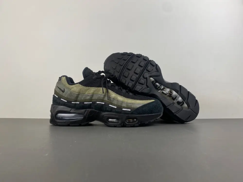 Undefeated x Air Max 95 