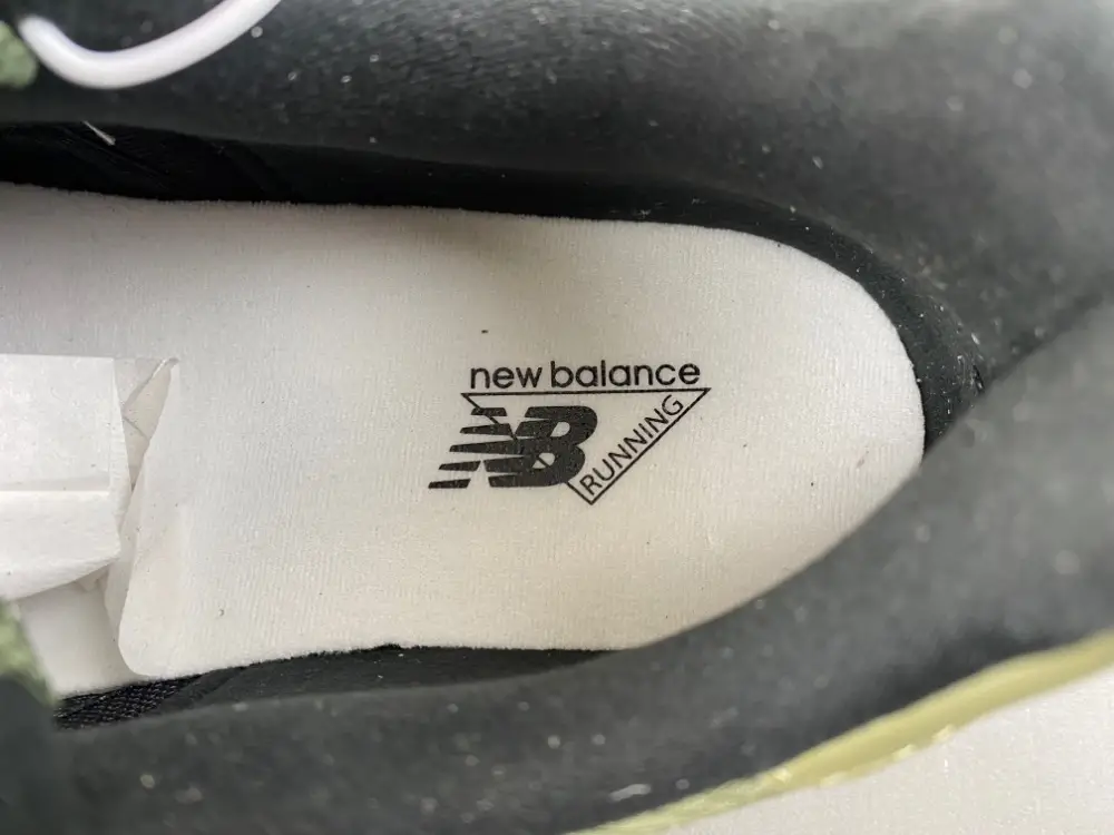 New Balance 9060 