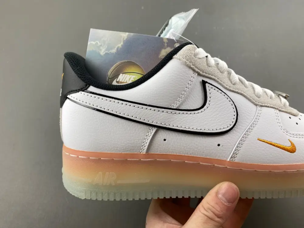 Nike Air Force 1 '07 