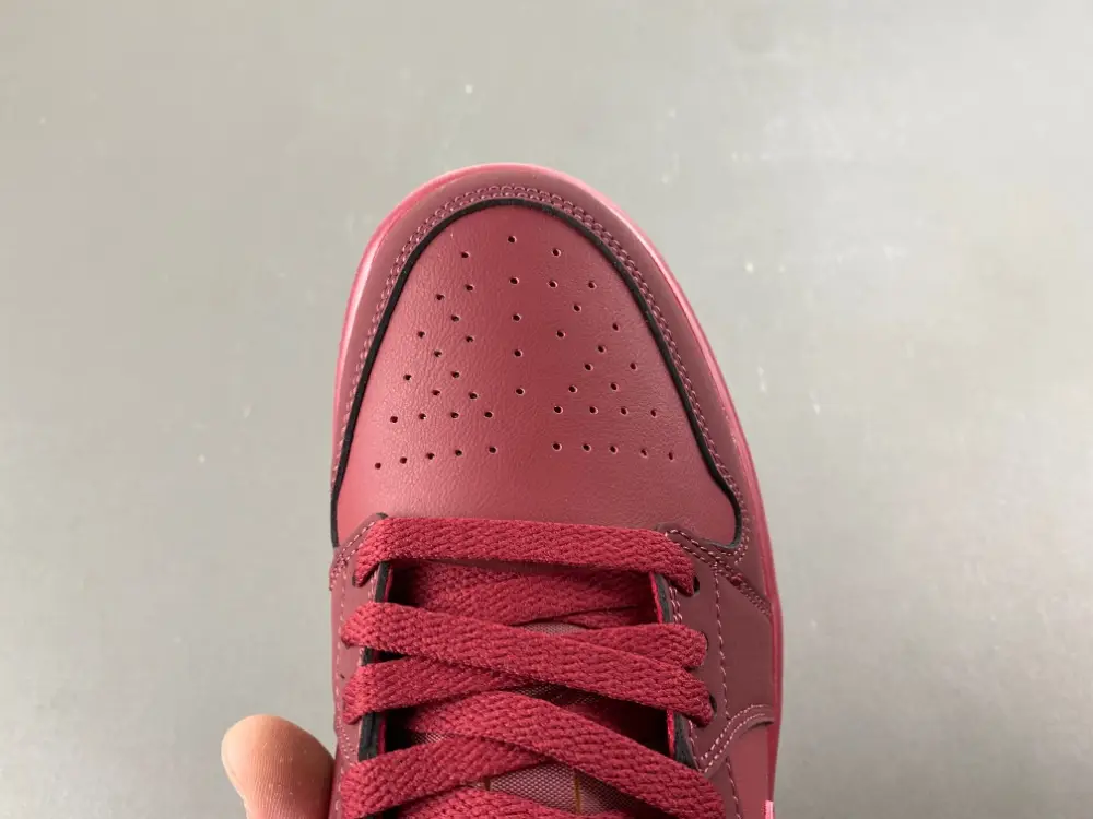 Air Jordan 1 Low 