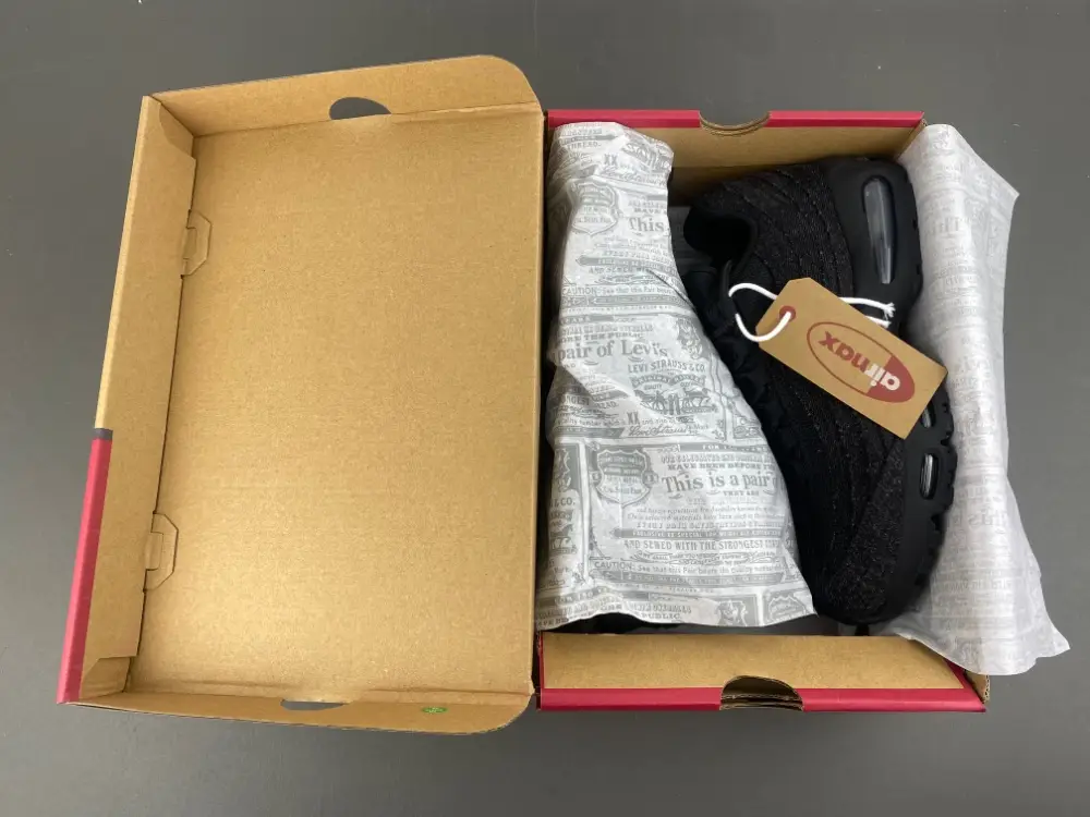 Air Max 95 x Levi's® Black 