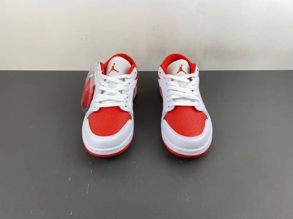 Air Jordan 1 Low 