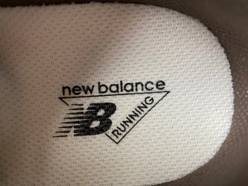 New Balance 9060 ' 