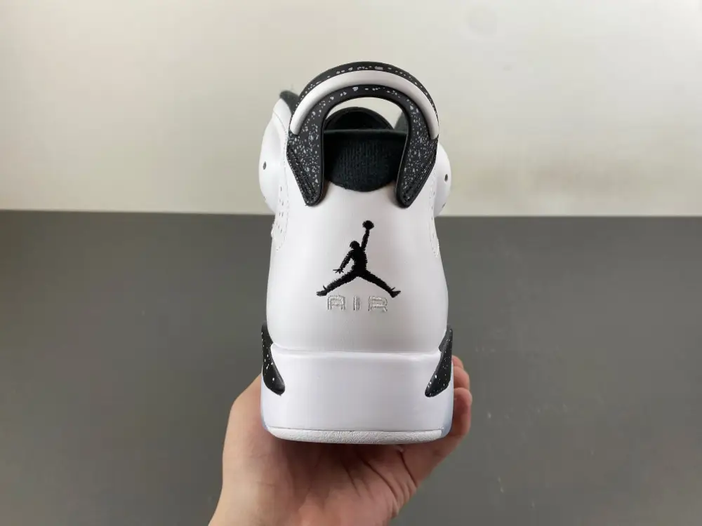 Air Jordan 6 'Oreo' 