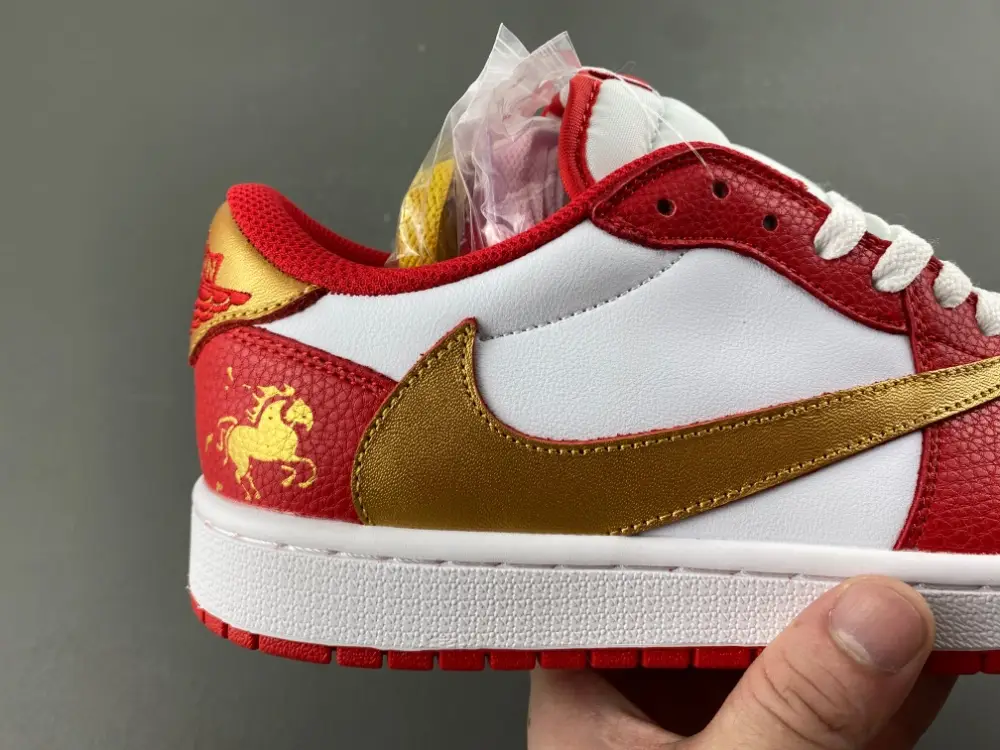 Travis Scott x Air Jordan 1 Low 