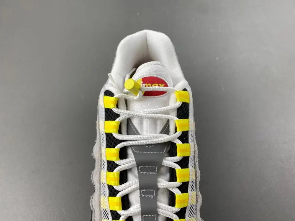 Undefeated x Nike Air Max 95  Air Max 