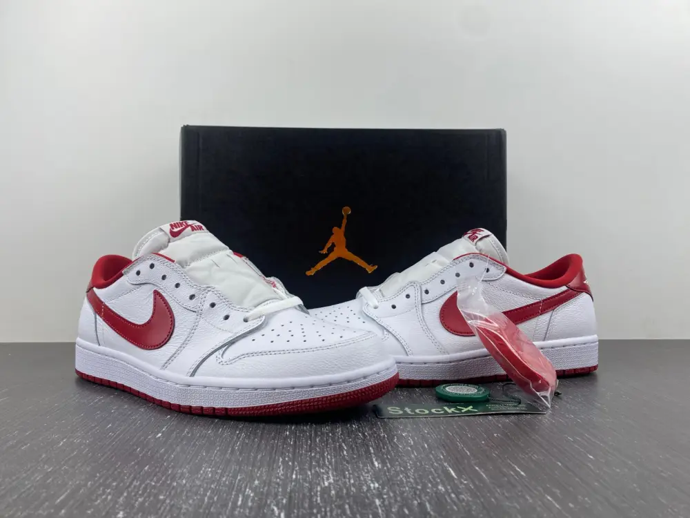 Jordan 1 Retro Low White Varsity Red 