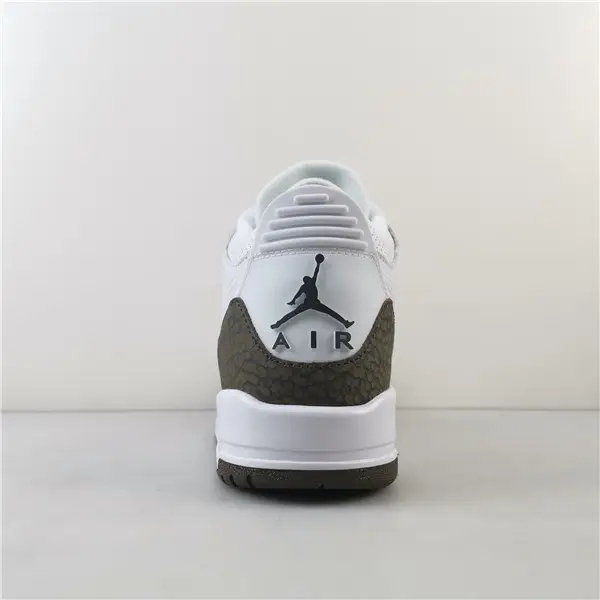 AIR JORDAN 3 ‘MOCHA’ IS RETURNING SUMMER 