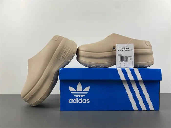 ADIFOM STAN SMITH MULE SHOES 