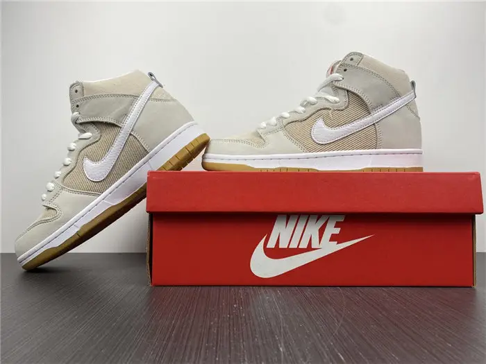SB Dunk Hi Nike SB Dunk High 