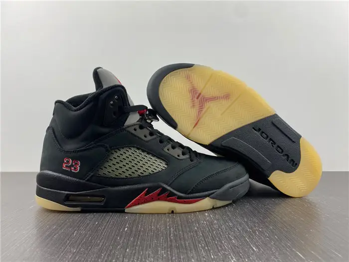 Jordan 5 Retro Gore-Tex Off-Noir 