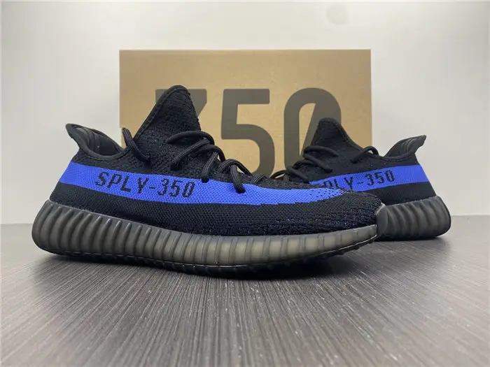 Yeezy 350 Boost V2 