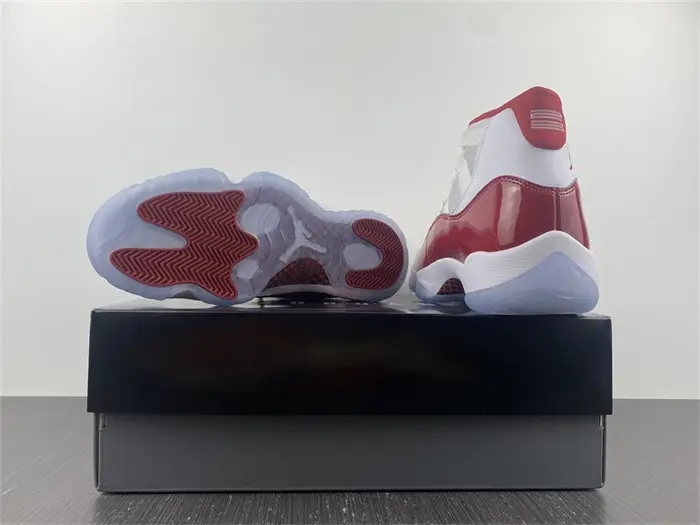 Jordan 11 Retro Cherry 