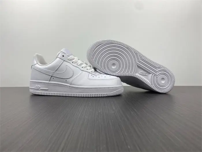 Air Force 1 Low LE Triple White 
