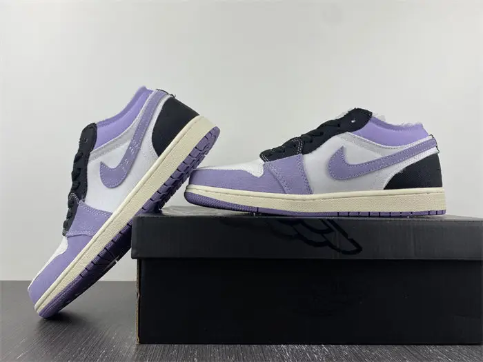 Air Jordan 1 Low 
