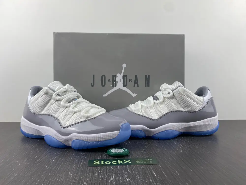 Air Jordan 11 Low 