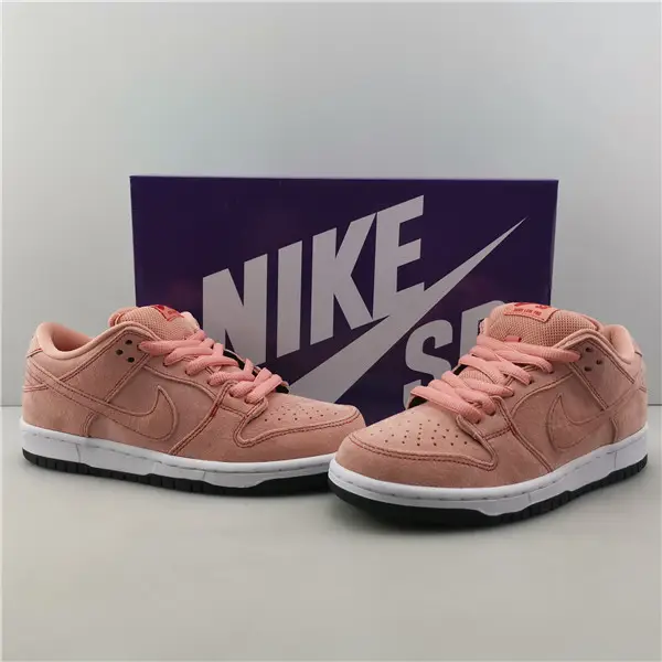 NIKE SB DUNK LOW 