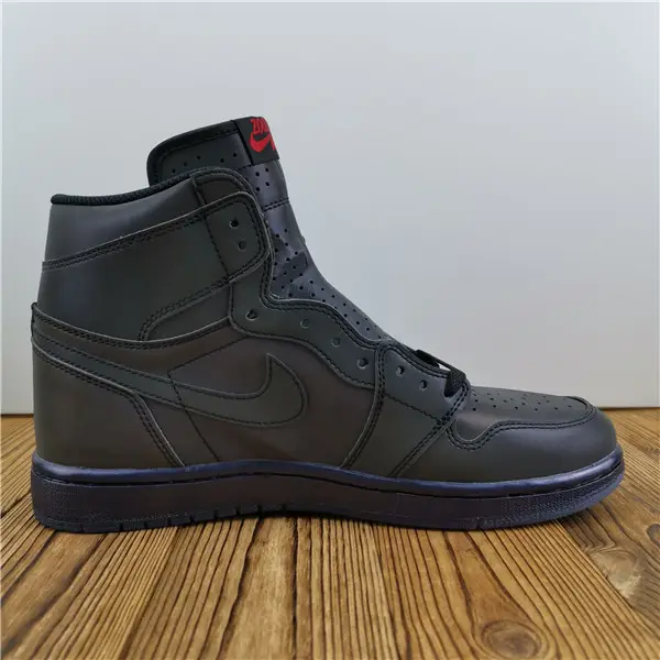 Air Jordan 1 Retro High Zoom 