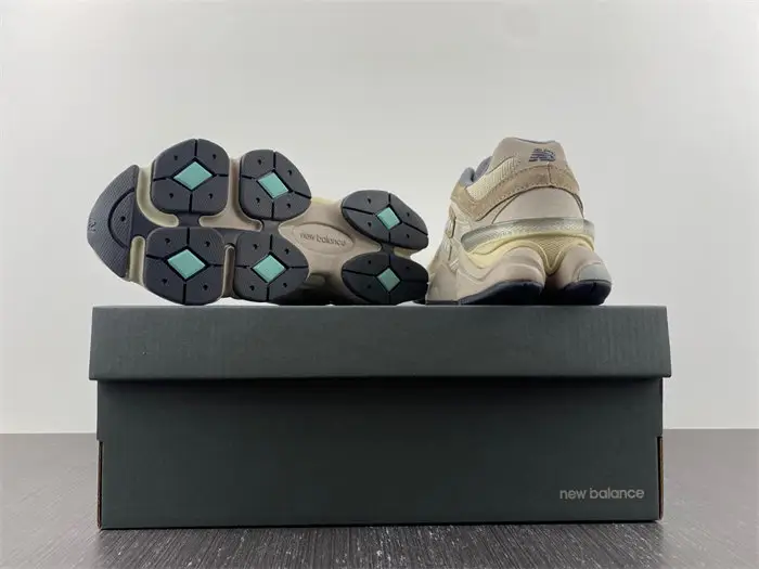 New Balance 9060 Sea Salt 