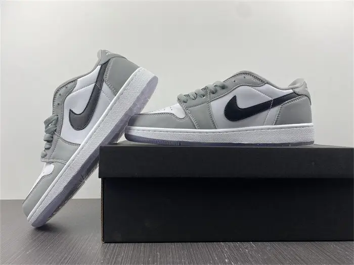 Jordan 1 Retro Low Golf Wolf Grey 