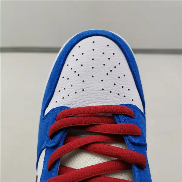 NIKE SB DUNK 