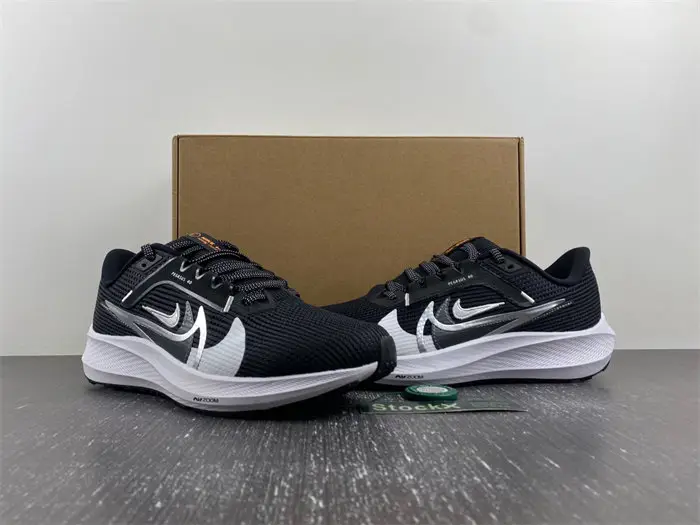Nike Pegasus 40 Premium  FACC1613