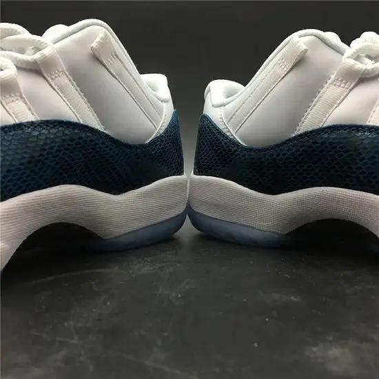 Air Jordan 11 Low 