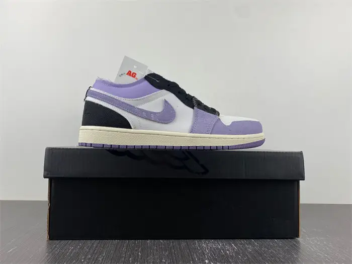 Air Jordan 1 Low 