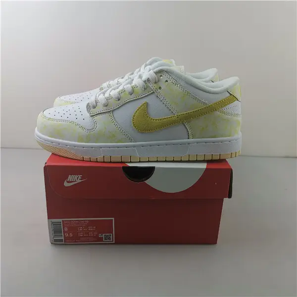 Nike Dunk Low Yellow Strike (W) 