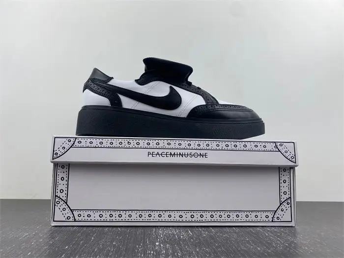 PEACEMINUSONE x Nike Kwondo 1 