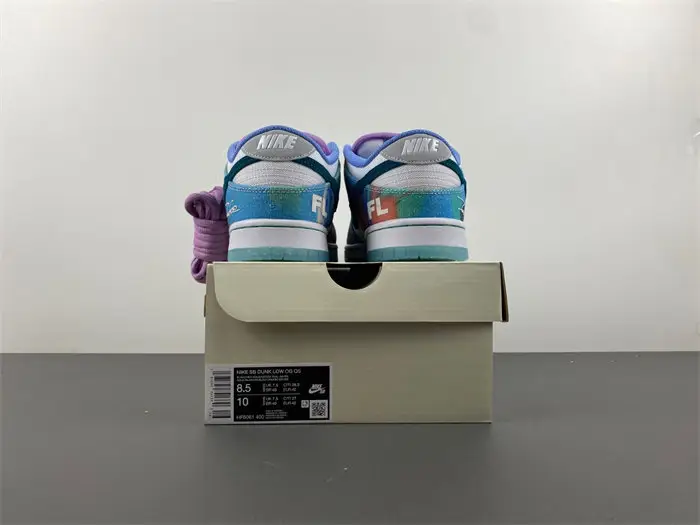 Futura Laboratories x Nike SB Dunk Low FL 