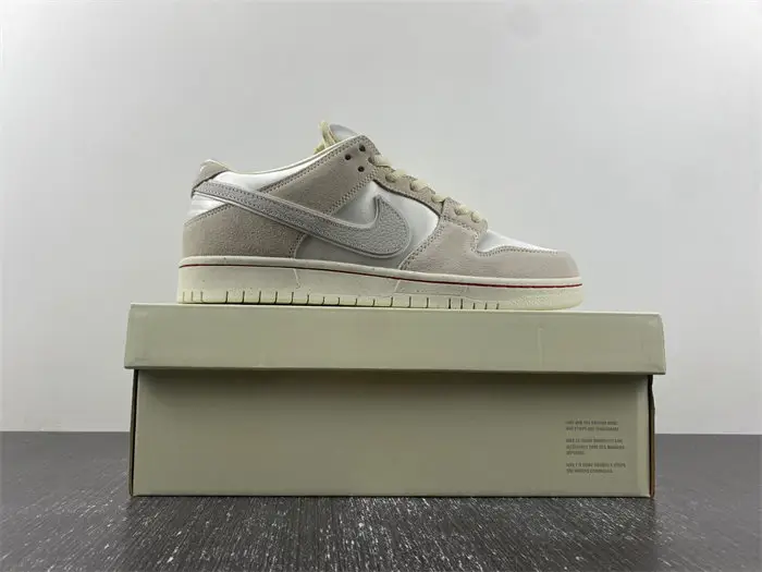 Nike SB Dunk Low Premium 