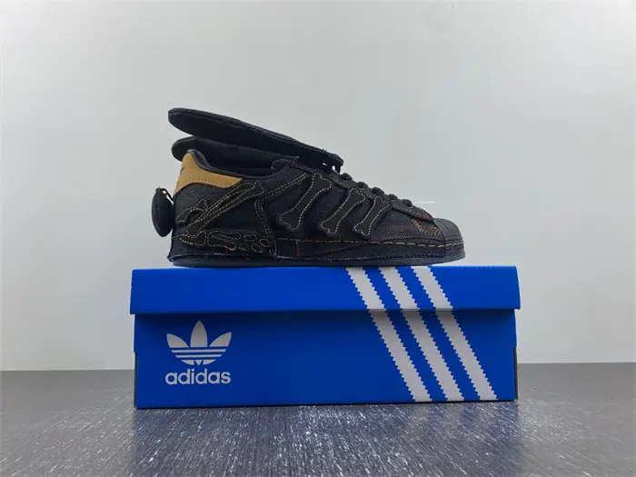 adidas Superstar Melting Sadness Halloween 