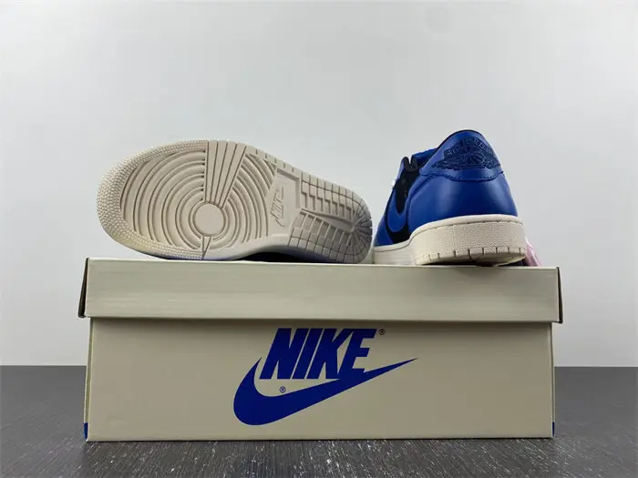 Air Jordan 1 Low 