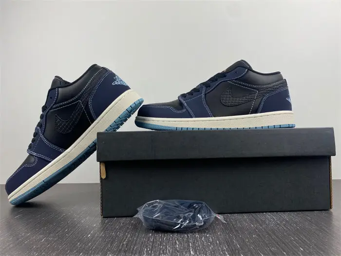 Air Jordan 1 Low 